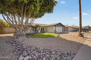 2807 N Dakota St, Chandler, AZ 85225 - Photo 2
