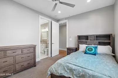 3913 E Devonshire Avenue, Phoenix, AZ 85018 - Photo 32