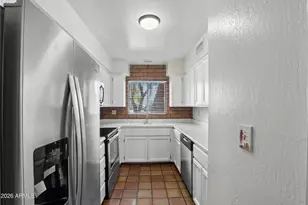 4434 E Hubbell St, Phoenix, AZ 85008 - Photo 12