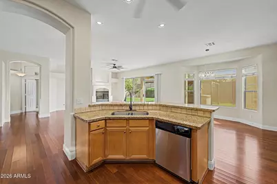 11230 S Oakwood Drive, Goodyear, AZ 85338 - Photo 12