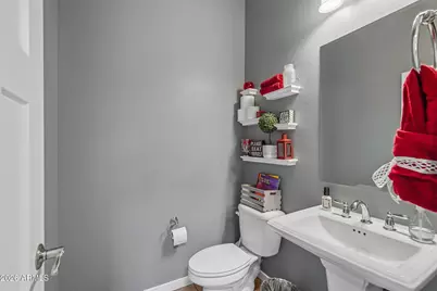 10556 E Mendoza Avenue, Mesa, AZ 85209 - Photo 12