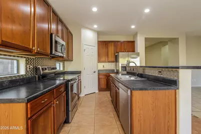 15674 W Monterosa Street, Goodyear, AZ 85395 - Photo 2