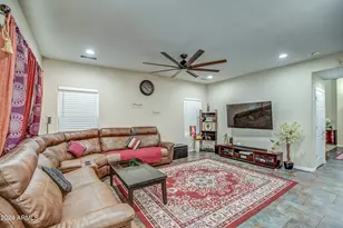 2015 W Davis Rd, Phoenix, AZ 85023 - Photo 14