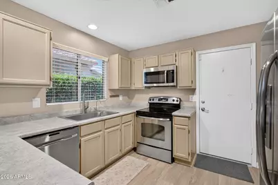 4345 E Badger Way, Phoenix, AZ 85044 - Photo 14