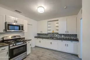 7226 N 26th Dr, Phoenix, AZ 85051 - Photo 12