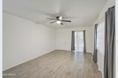7226 N 26th Drive, Phoenix, AZ 85051 - Photo 6