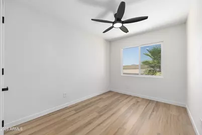 4721 E Jones Avenue, Phoenix, AZ 85040 - Photo 12
