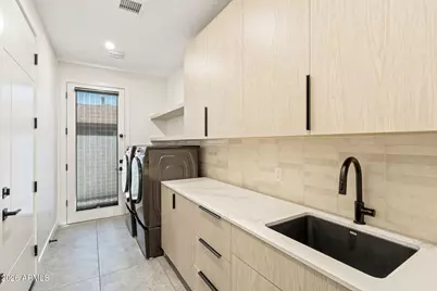 3446 N 47th Street, Phoenix, AZ 85018 - Photo 22
