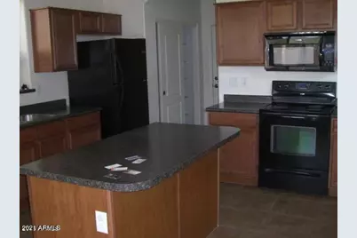 73 W Castle Rock Road, San Tan Valley, AZ 85143 - Photo 2