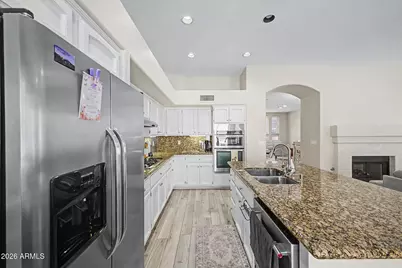 6528 W Via Montoya Drive, Glendale, AZ 85310 - Photo 8