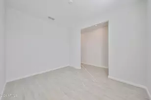 24171 W Dekalb Ln, Buckeye, AZ 85326 - Photo 8