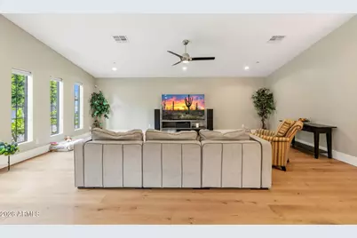6755 N 7th Avenue, Phoenix, AZ 85013 - Photo 14