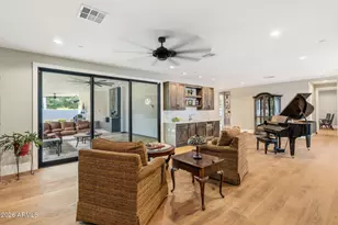 6755 N 7th Ave, Phoenix, AZ 85013 - Photo 10