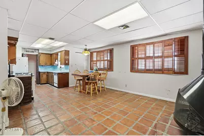 5517 E Avalon Drive, Phoenix, AZ 85018 - Photo 14