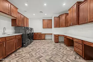 2850 E Camellia Dr, Gilbert, AZ 85296 - Photo 46