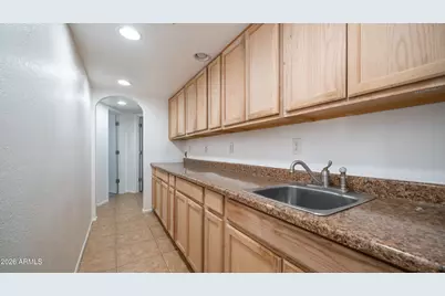 588 W 21st Avenue, Apache Junction, AZ 85120 - Photo 14