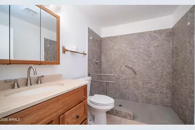588 W 21st Avenue, Apache Junction, AZ 85120 - Photo 18