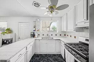 6449 W Bethany Home Rd, Glendale, AZ 85301 - Photo 12