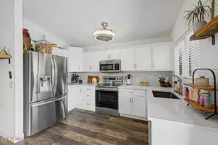 2145 E Williams Dr, Phoenix, AZ 85024 - Photo 10