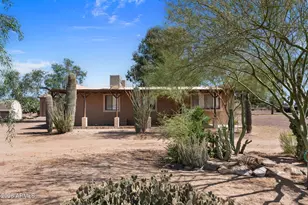 50702 W Hector Rd, Aguila, AZ 85320 - Photo 16