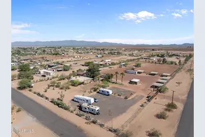 50702 W Hector Road, Aguila, AZ 85320 - Photo 2