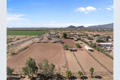 50702 W Hector Road, Aguila, AZ 85320 - Photo 8