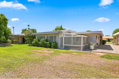 10333 W Highwood Lane, Sun City, AZ 85373 - Photo 32