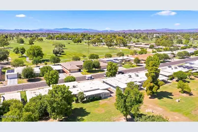 10333 W Highwood Lane, Sun City, AZ 85373 - Photo 40