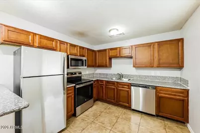 12621 N 37th Drive, Phoenix, AZ 85029 - Photo 4