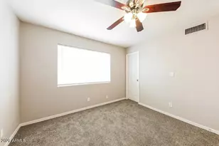 12621 N 37th Dr, Phoenix, AZ 85029 - Photo 8