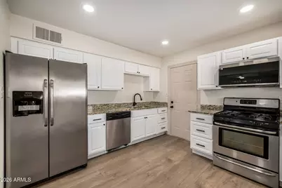3152 N 24th Drive, Phoenix, AZ 85015 - Photo 2