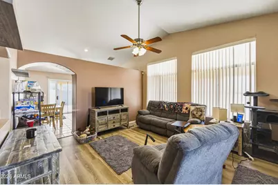 8735 W Pineveta Drive W, Arizona City, AZ 85123 - Photo 10