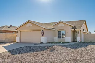 8735 W Pineveta Dr W, Arizona City, AZ 85123 - Photo 4