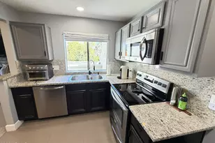 10115 E Mountain View Rd, Scottsdale, AZ 85258 - Photo 14