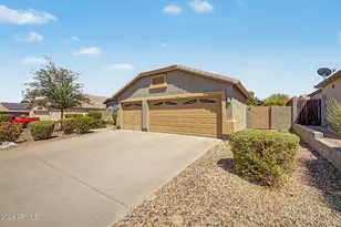 11355 S Hopi St, Goodyear, AZ 85338 - Photo 4