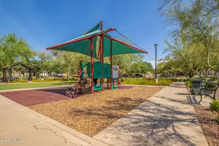 2233 E Huntington Dr, Phoenix, AZ 85040 - Photo 46