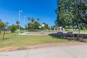 2233 E Huntington Dr, Phoenix, AZ 85040 - Photo 44