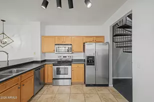 2233 E Huntington Dr, Phoenix, AZ 85040 - Photo 10