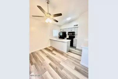 32 W Loma Vista Drive #102, Tempe, AZ 85282 - Photo 6