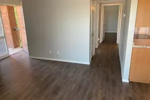 3810 N Maryvale Pkwy, Phoenix, AZ 85031 - Photo 4