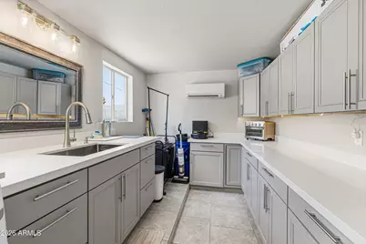 2913 W Madras Lane, Phoenix, AZ 85053 - Photo 22