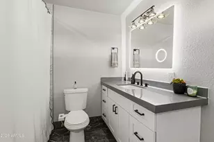 2913 W Madras Ln, Phoenix, AZ 85053 - Photo 26