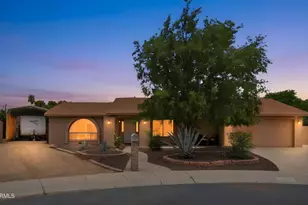 4516 E Ludlow Dr, Phoenix, AZ 85032 - Photo 2