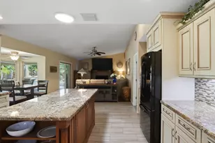 4516 E Ludlow Dr, Phoenix, AZ 85032 - Photo 6
