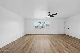 14654 N 54th Ave, Glendale, AZ 85306 - Photo 8