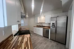 10936 W Coggins Dr, Sun City, AZ 85351 - Photo 10