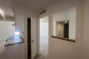 10936 W Coggins Dr, Sun City, AZ 85351 - Photo 6