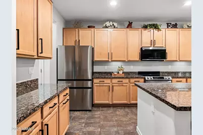18053 W Montecito Avenue, Goodyear, AZ 85395 - Photo 20
