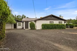 2819 Pine Hill Dr, Overgaard, AZ 85933 - Photo 2