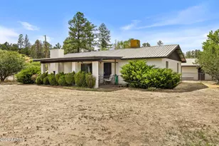 2819 Pine Hill Dr, Overgaard, AZ 85933 - Photo 1
